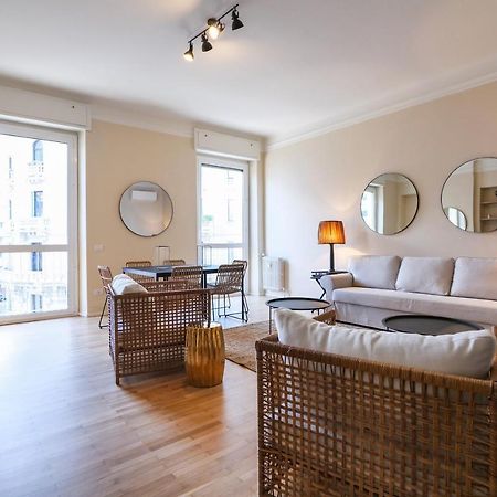 Luxury San Babila Apartment ミラノ エクステリア 写真